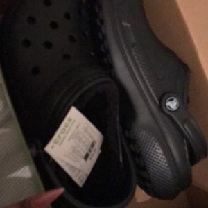 Crocs BRANDNEW SIZE 11